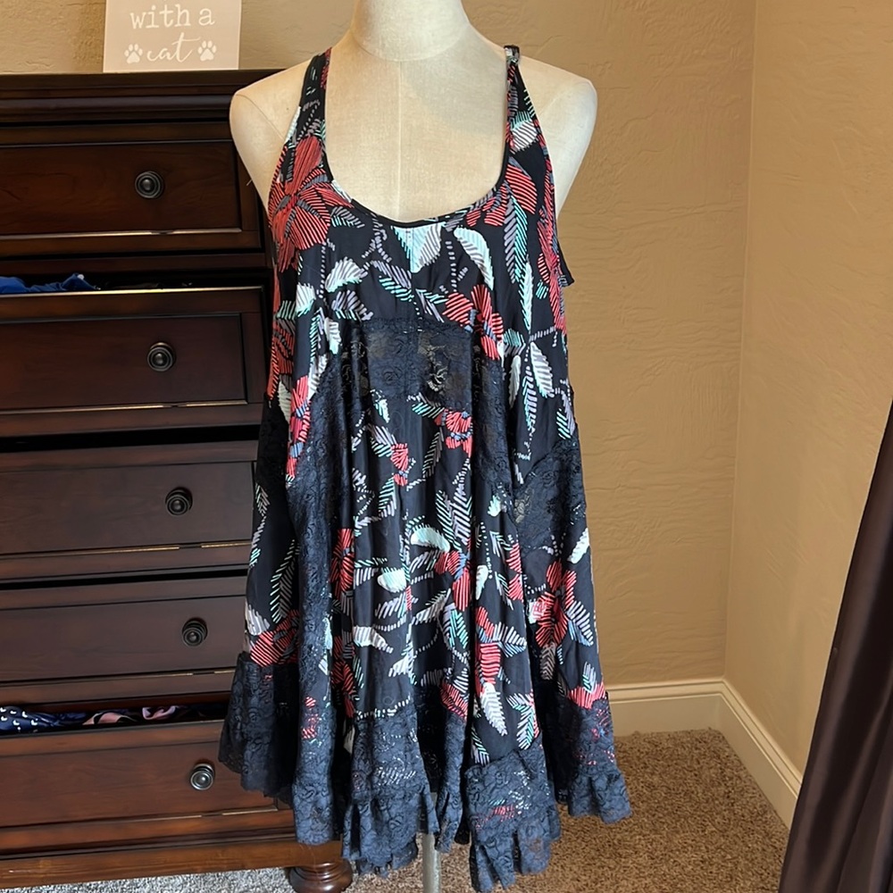 Free people brand dress. Never worn. Size small